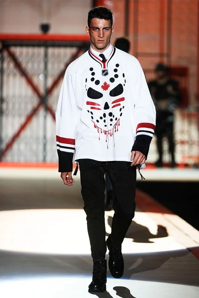 Look 27